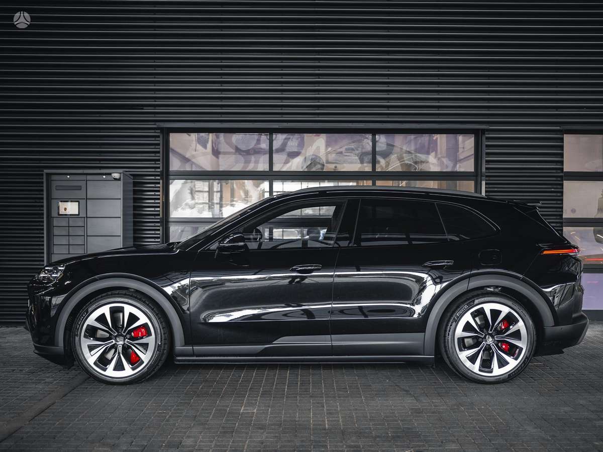 Porsche Cayenne - 2