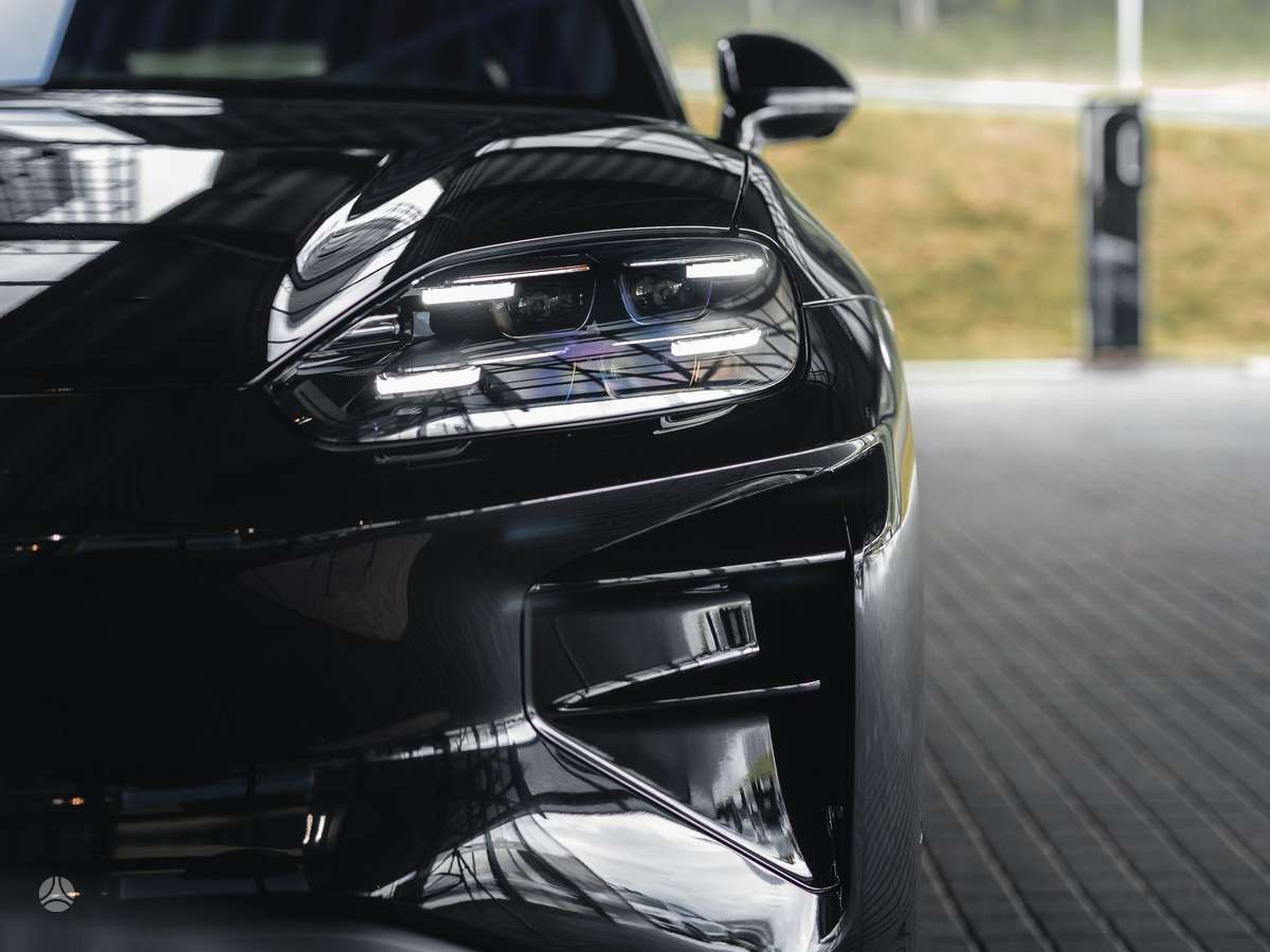 Porsche Cayenne - 12