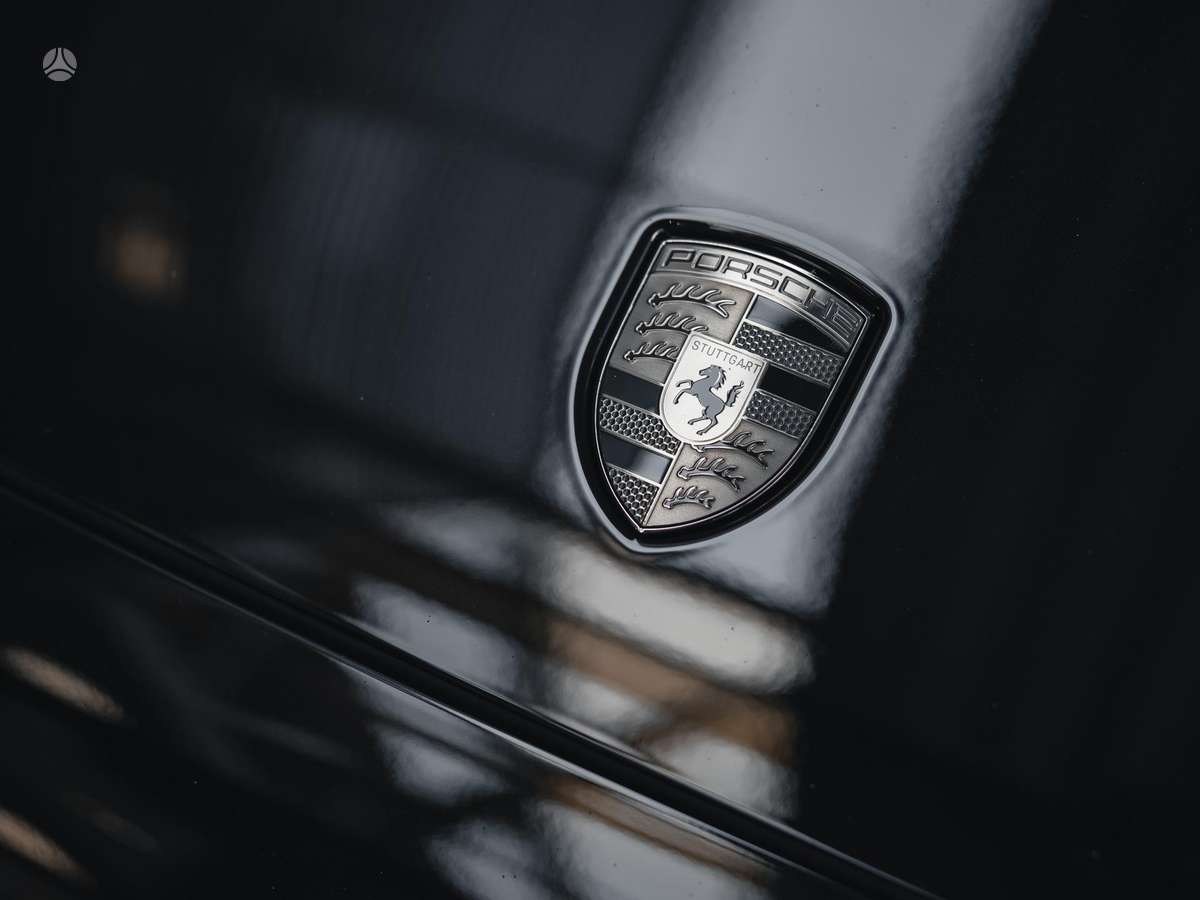 Porsche Cayenne - 10