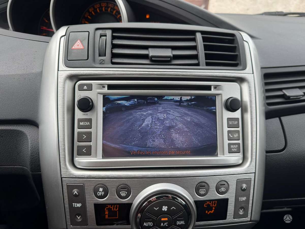 Toyota Verso, 2.0 l., Минивэн