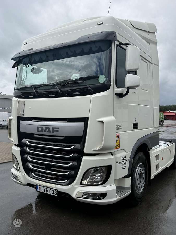 DAF XF 460, 2 miegamosios vietos
