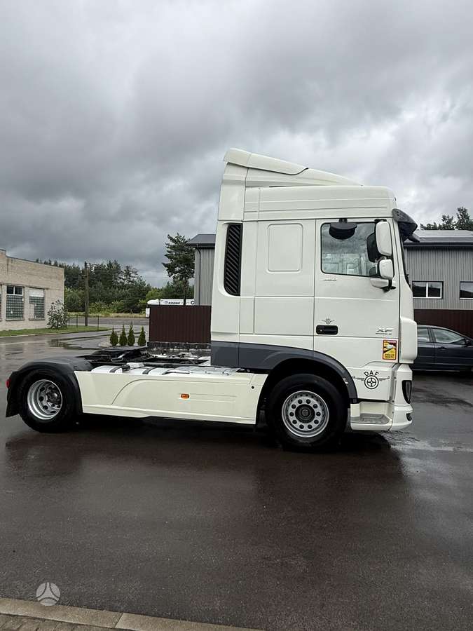 DAF XF 460, 2 miegamosios vietos