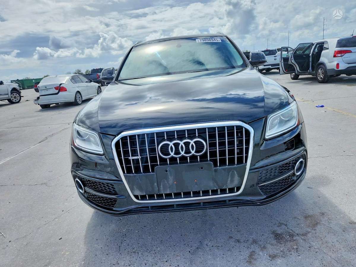 Audi Q5, 3.0 l., off-road / crossover