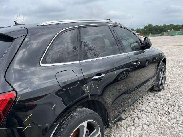 Audi Q5, 3.0 l., off-road / crossover