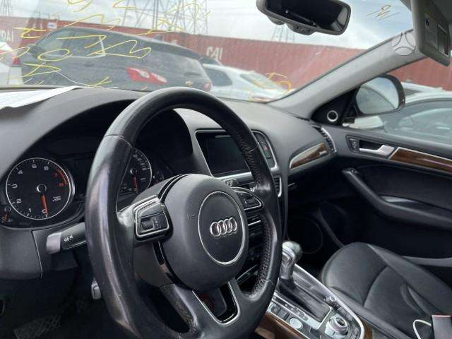 Audi Q5, 3.0 l., off-road / crossover