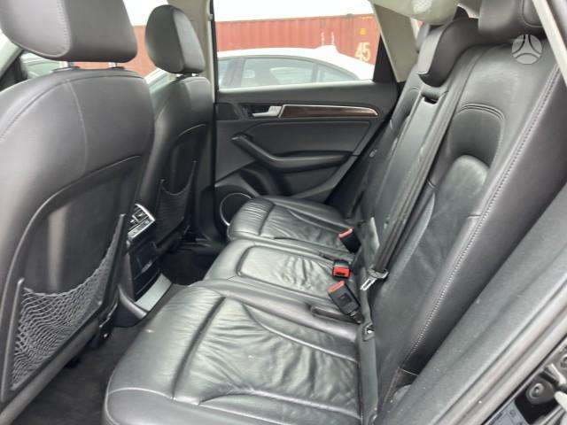 Audi Q5, 3.0 l., off-road / crossover