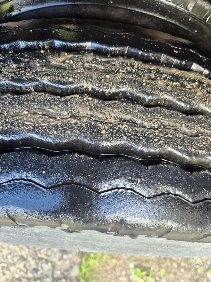 Kumho, летние 265/70 R19,5