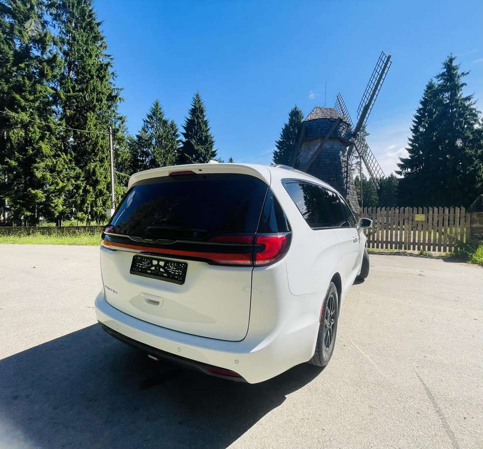 Chrysler Pacifica, 3.6 l., Минивэн