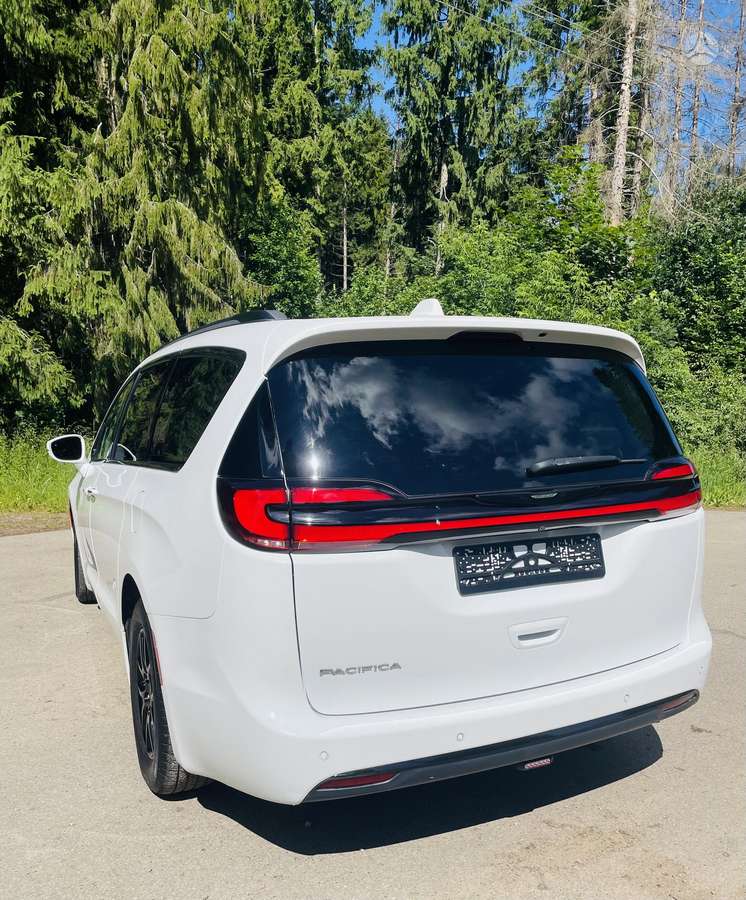 Chrysler Pacifica, 3.6 l., Минивэн