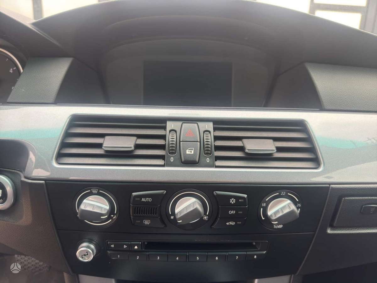 BMW 520, 2.0 l., universalas