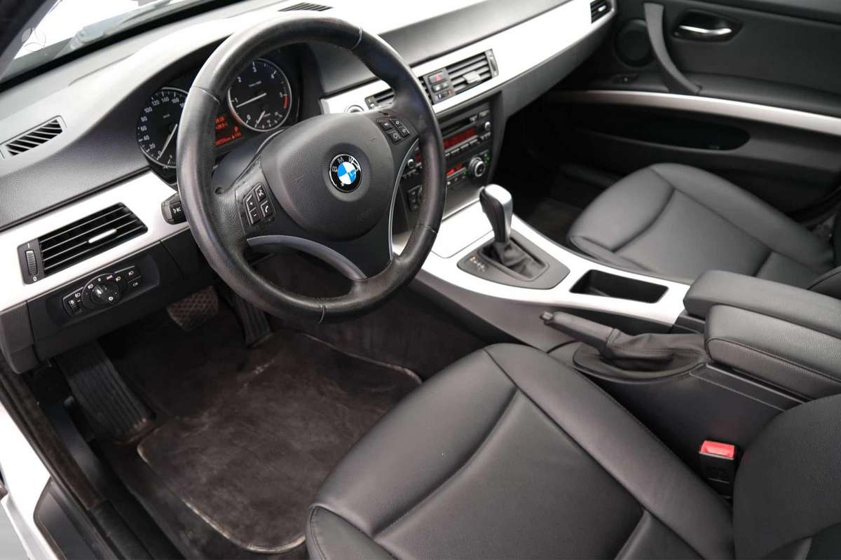 BMW 320, 2.0 l., universalas