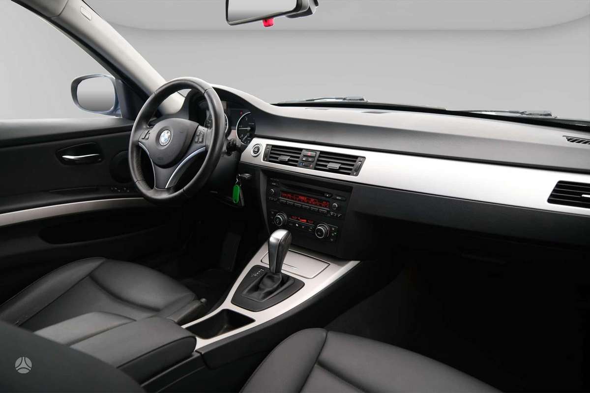 BMW 320, 2.0 l., universalas