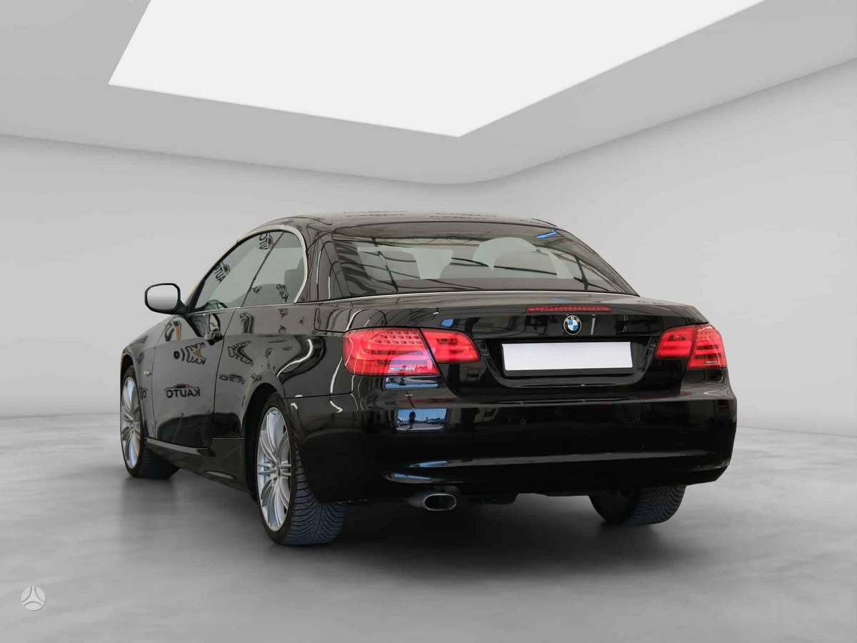 BMW 320, 2.0 l., convertible