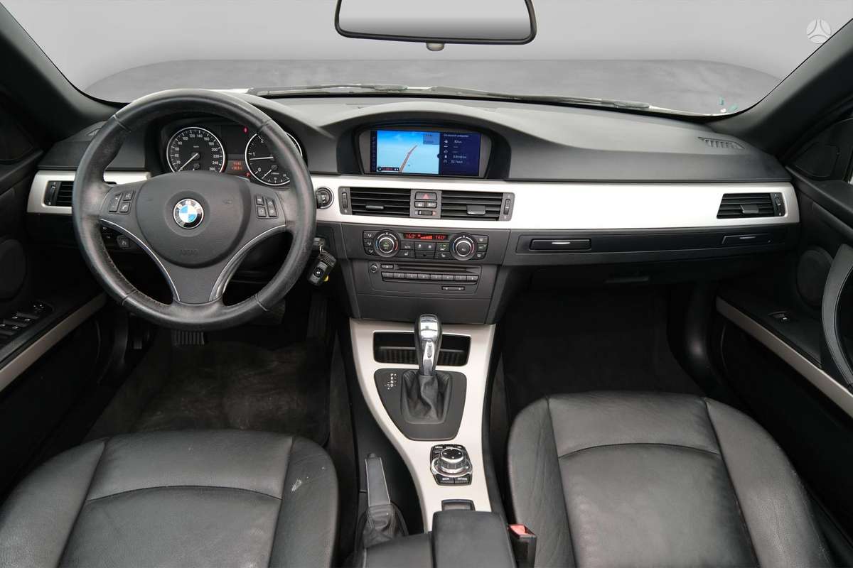 BMW 320, 2.0 l., convertible