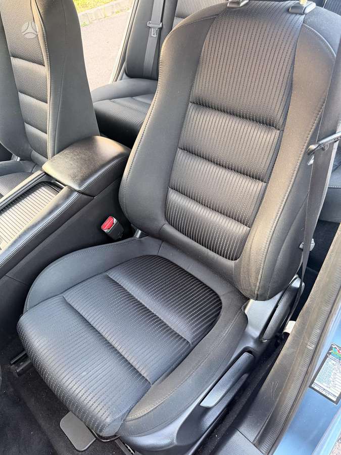 Mazda 6, 2.2 l., Седан