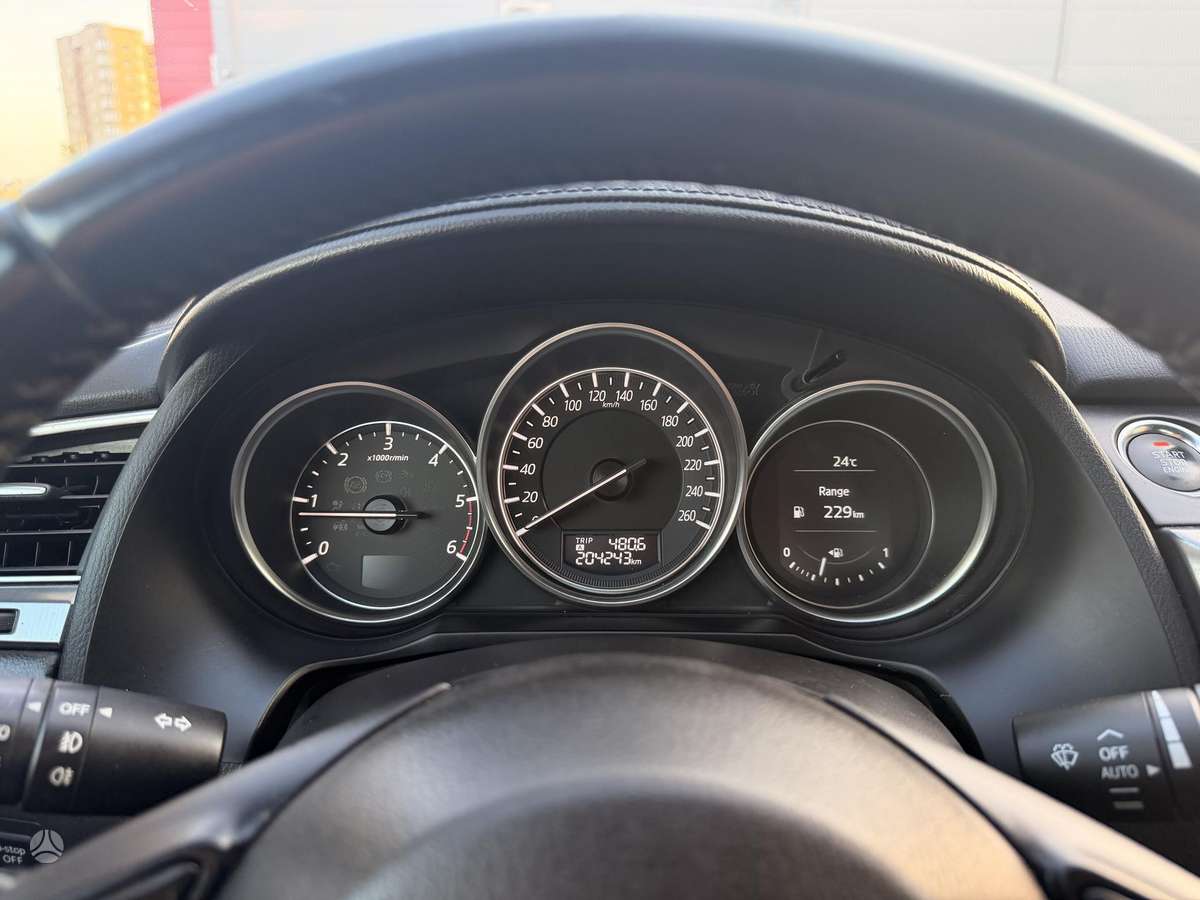 Mazda 6, 2.2 l., Седан