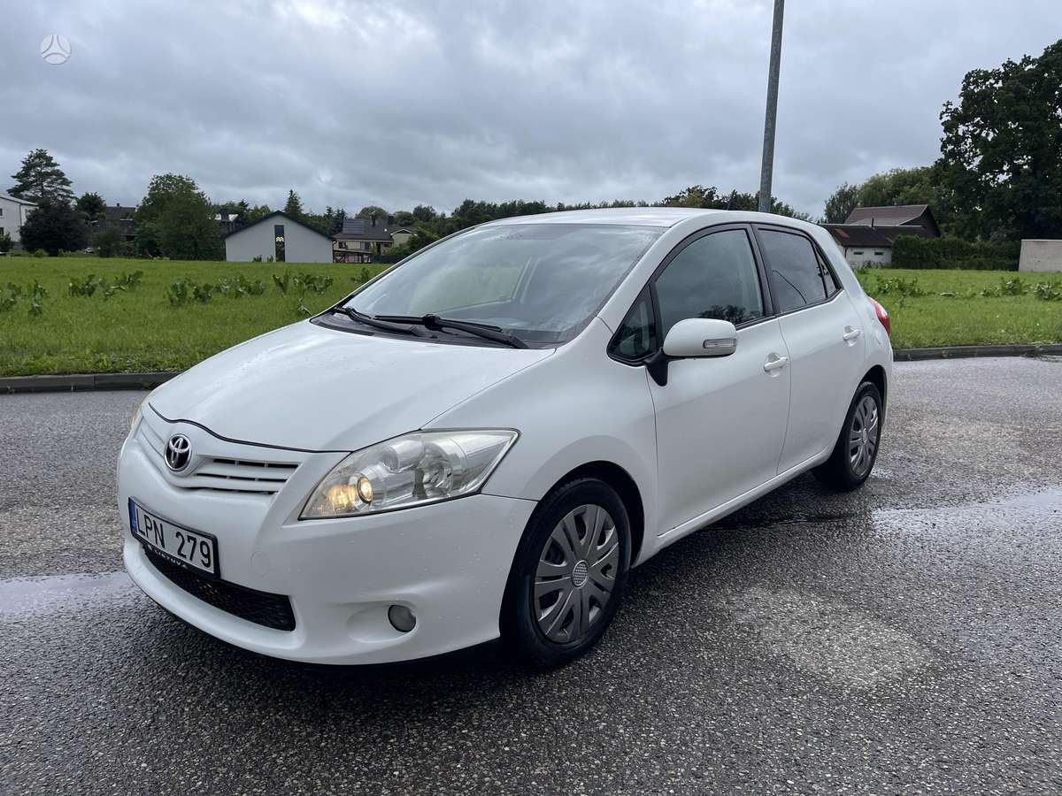 Toyota Auris, 2.0 l., Хэтчбек