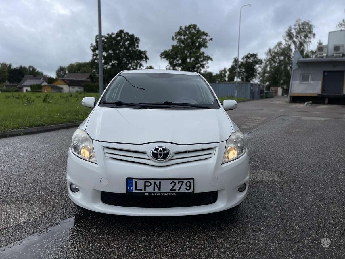 Toyota Auris, 2.0 l., Хэтчбек