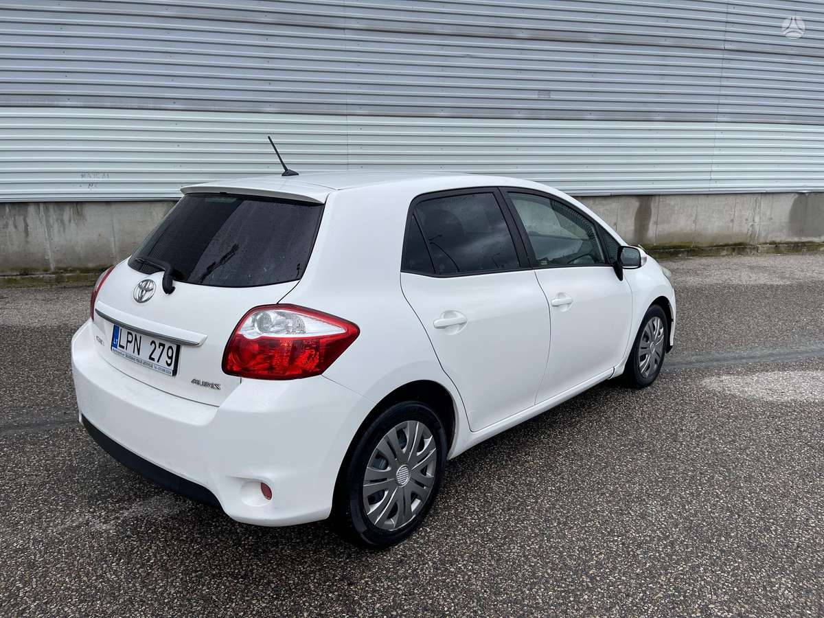 Toyota Auris, 2.0 l., Хэтчбек