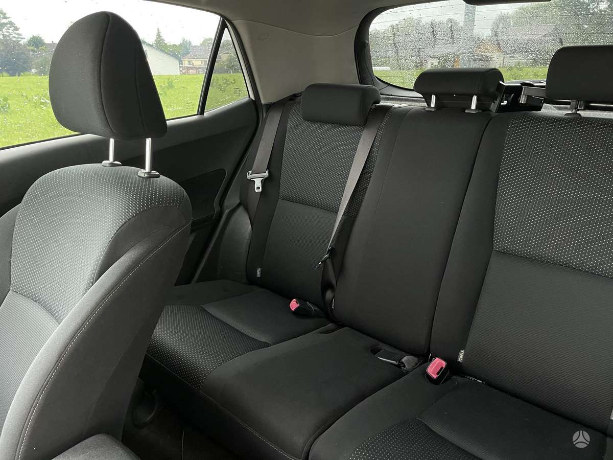 Toyota Auris, 2.0 l., hatchback