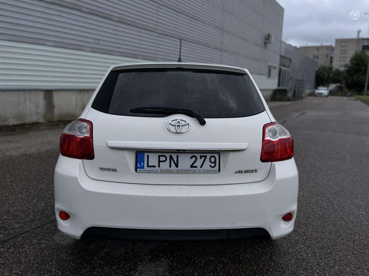 Toyota Auris, 2.0 l., Хэтчбек