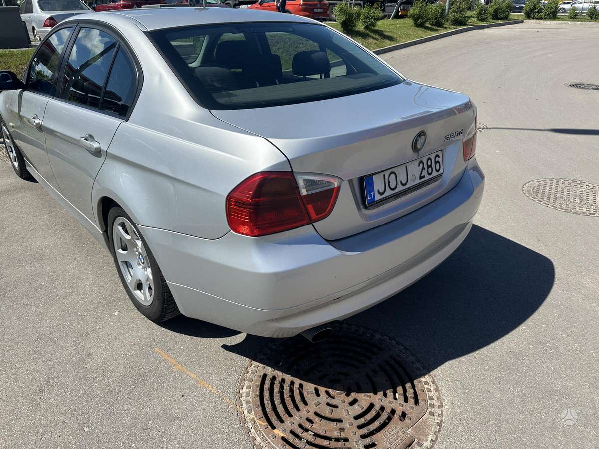 BMW 320, 2.0 l., Седан