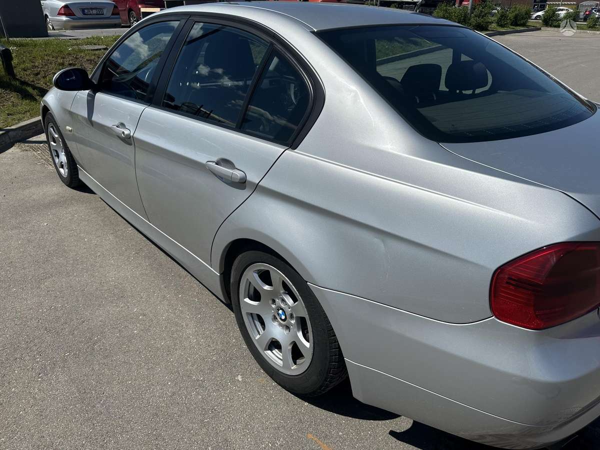 BMW 320, 2.0 l., Седан