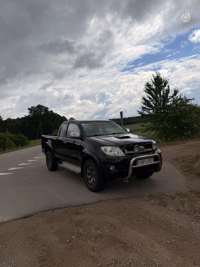 Toyota Hilux - 6