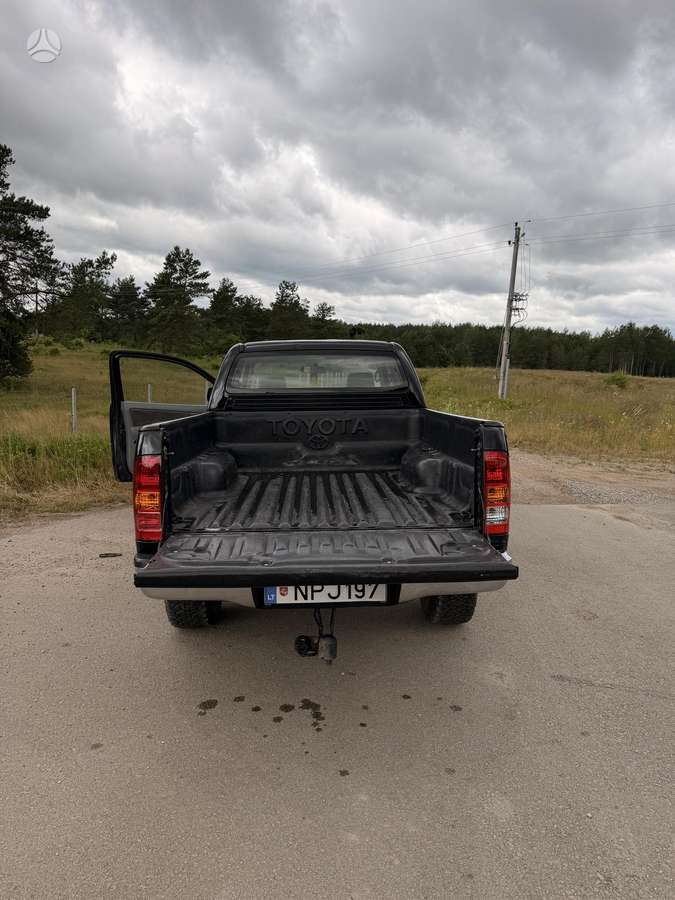 Toyota Hilux - 9
