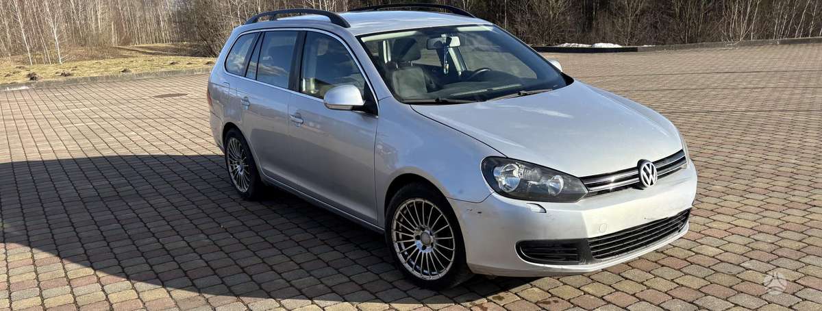 Volkswagen Golf - 4