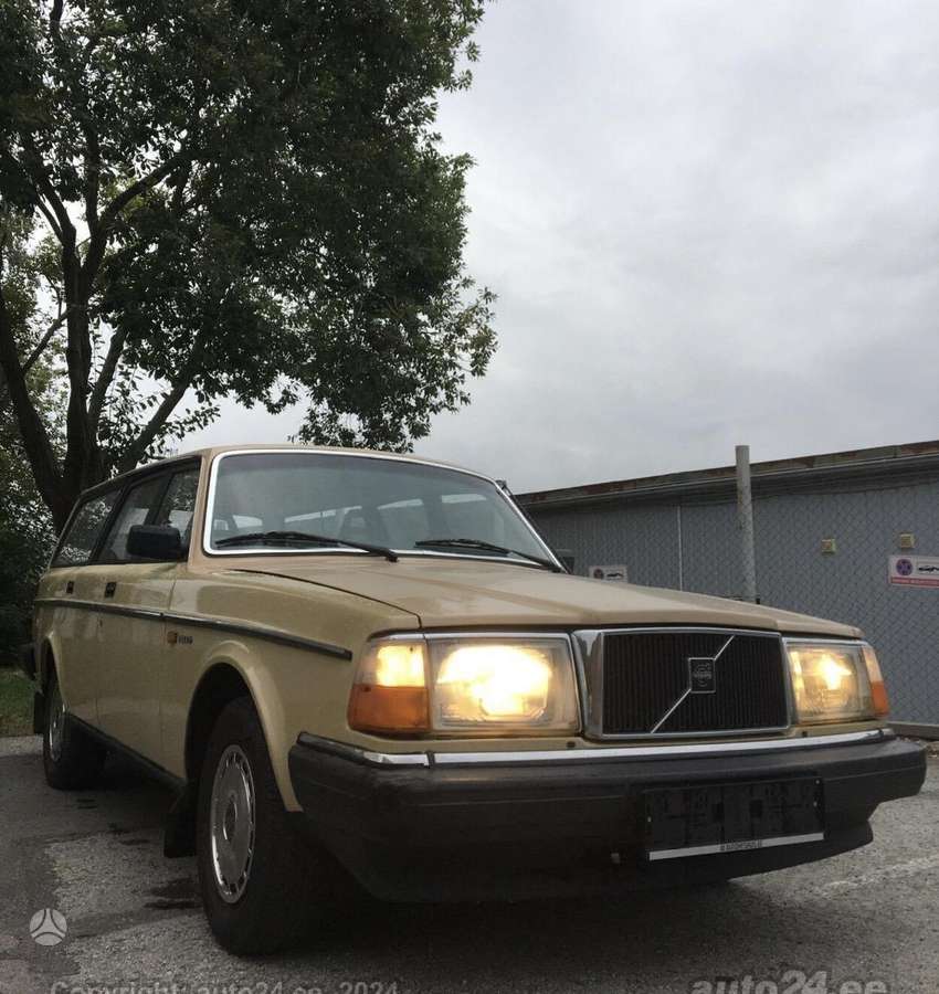 Volvo 240, universalas