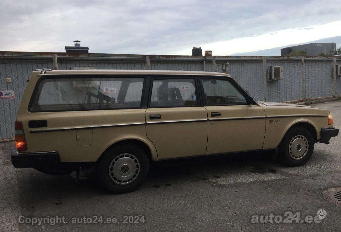 Volvo 240, Универсал