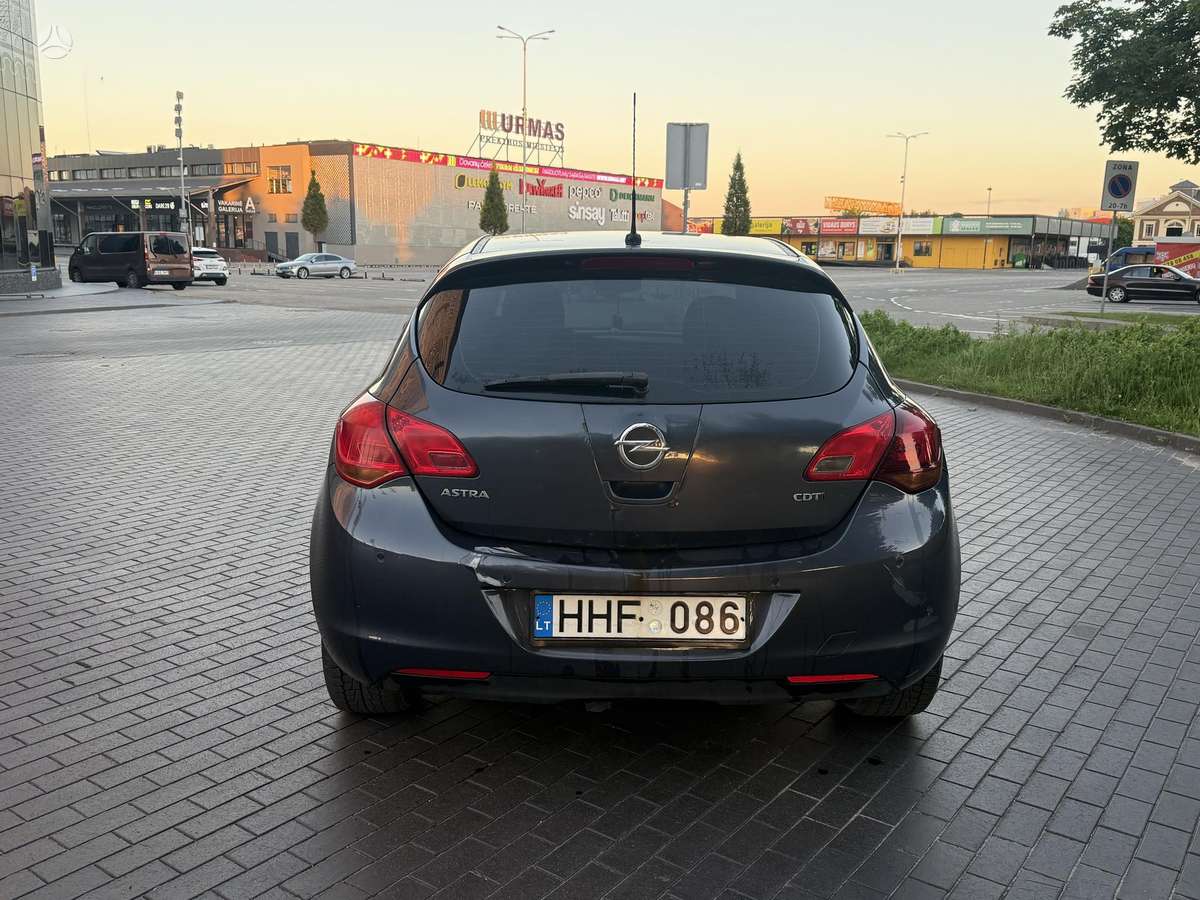 Opel Astra, 1.7 l., hatchback