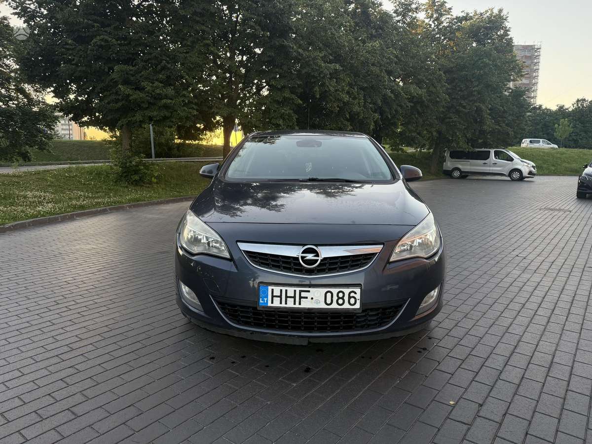 Opel Astra, 1.7 l., hatchback
