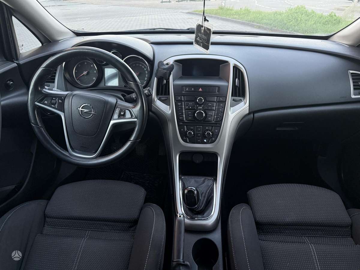 Opel Astra, 1.7 l., Хэтчбек