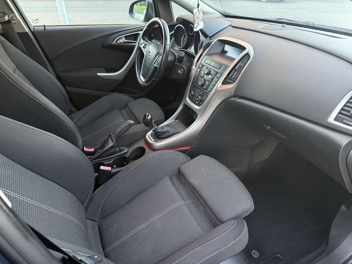 Opel Astra, 1.7 l., Хэтчбек
