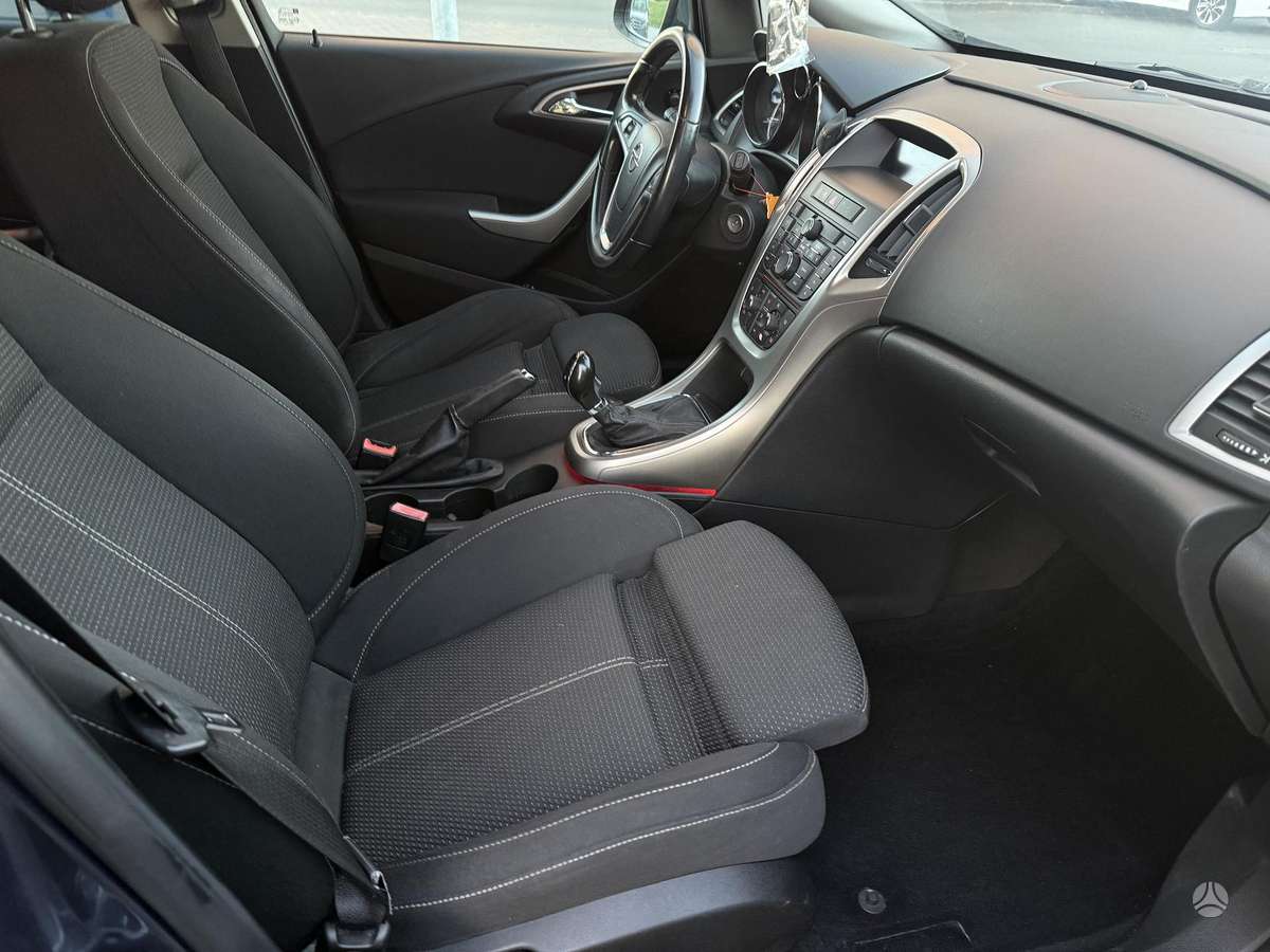 Opel Astra, 1.7 l., Хэтчбек