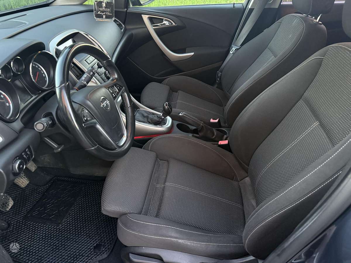 Opel Astra, 1.7 l., Хэтчбек