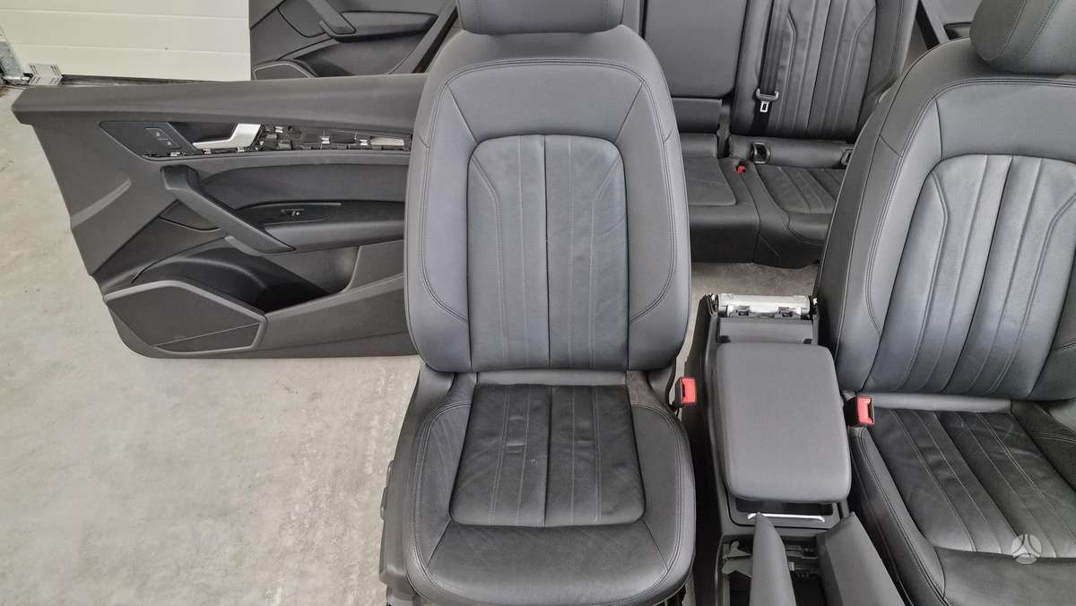 Audi Q5 детали салона