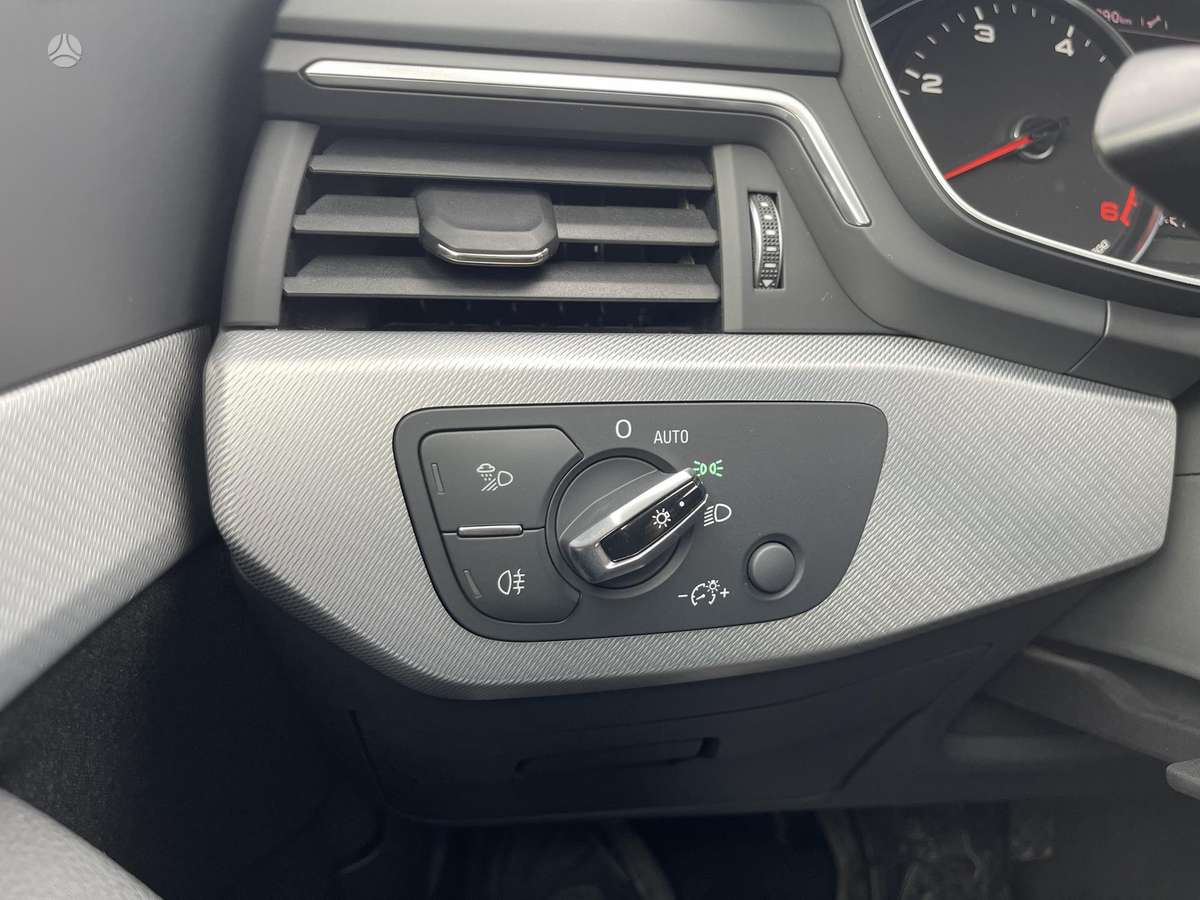 Audi A4, 2.0 l., Универсал