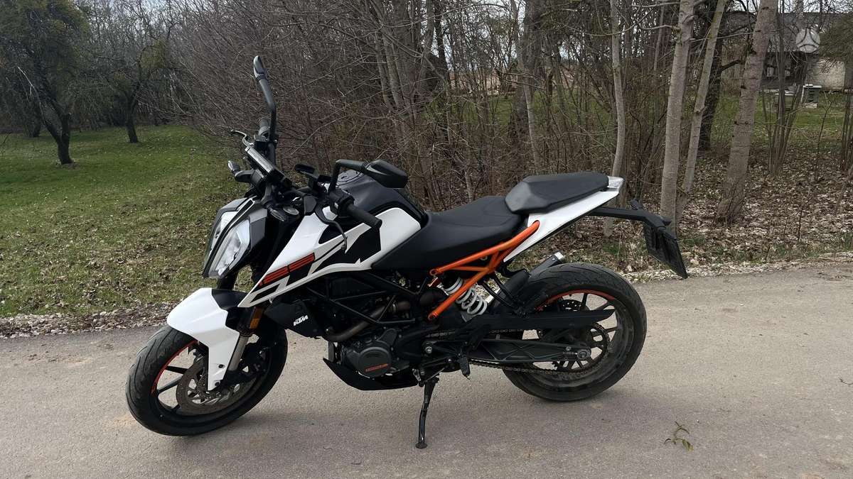 KTM Duke 125cc, street / classic