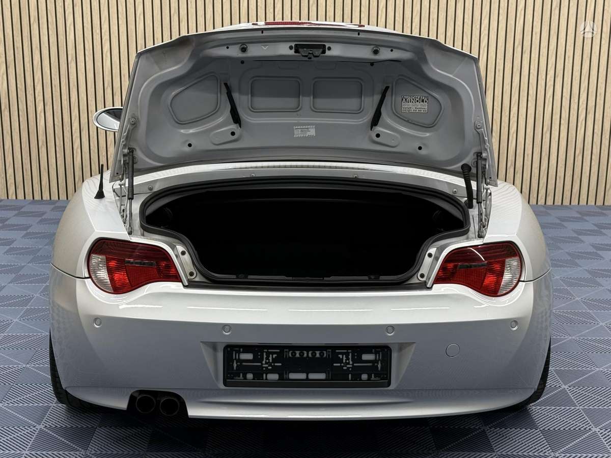 BMW Z4, 2.5 l., convertible