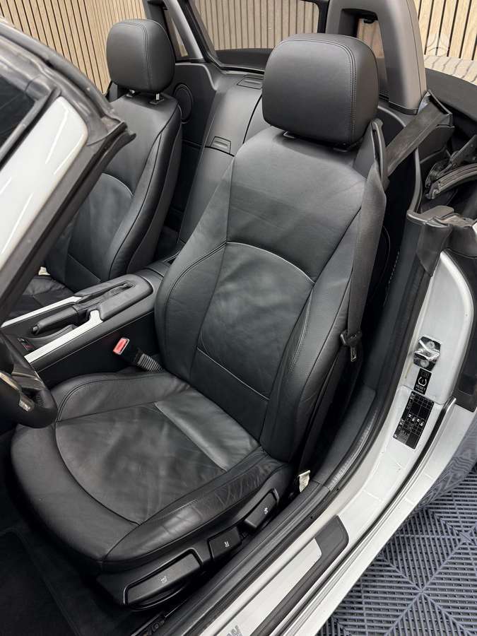BMW Z4, 2.5 l., convertible