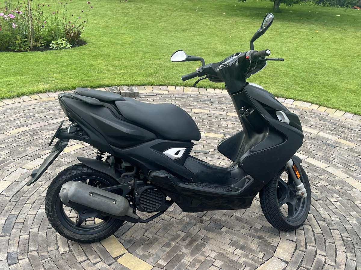 Yamaha Aerox 49cc, scooters / mopeds