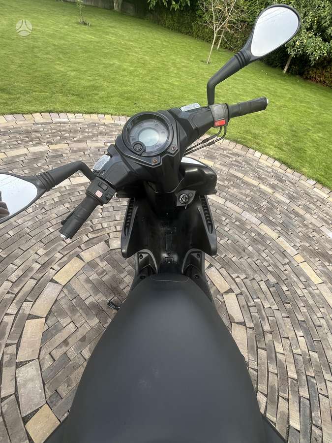 Yamaha Aerox 49cc, мотороллеры / мопеды