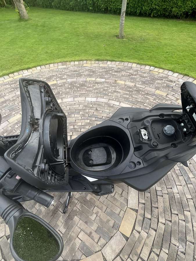 Yamaha Aerox 49cc, scooters / mopeds