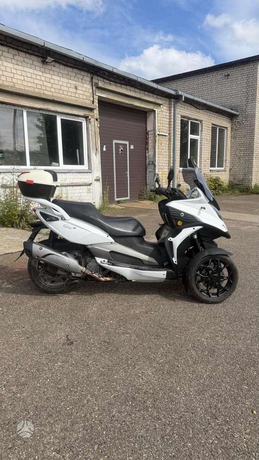 Quadro -kita- 350cc, triračiai