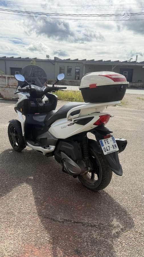 Quadro -kita- 350cc, triračiai