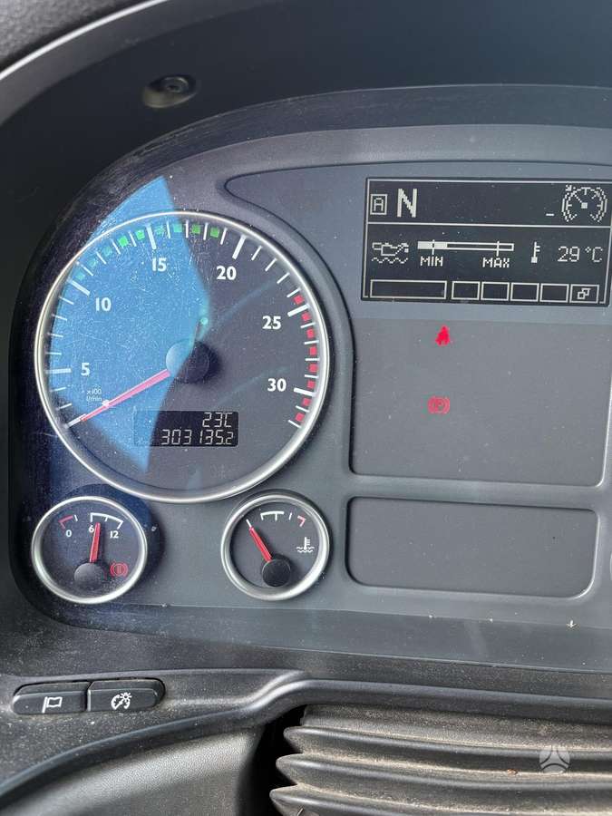 MAN Tgx 18.440, 2 miegamosios vietos