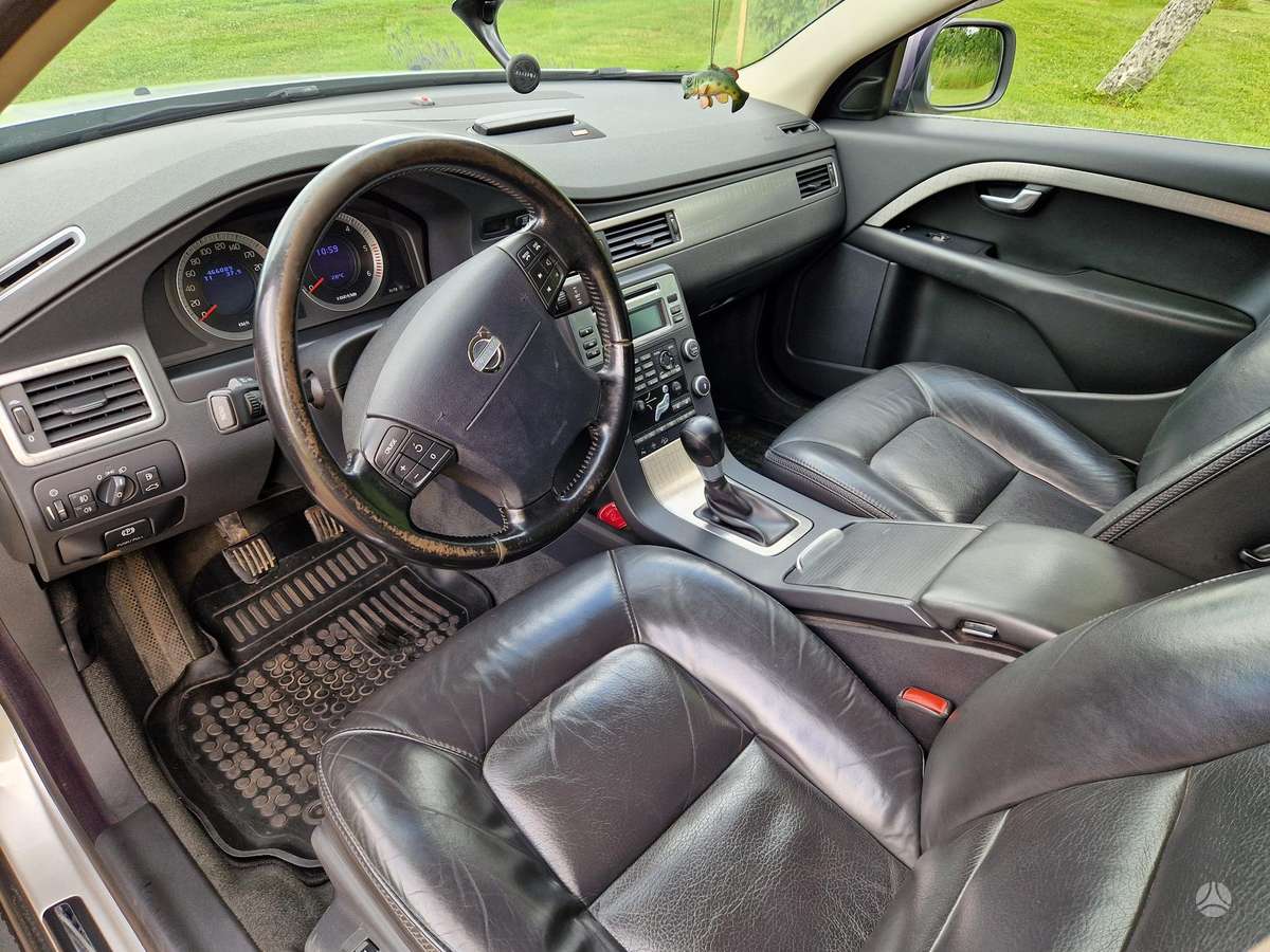 Volvo XC70 - 7